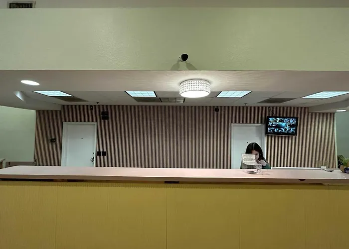Hotel Rising
