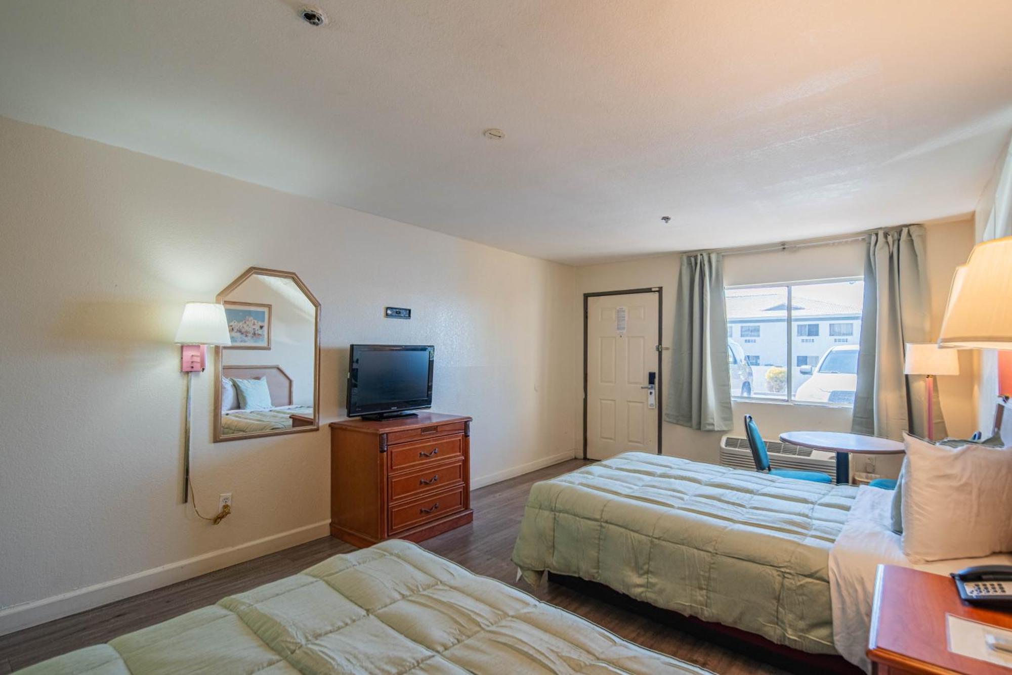 Rising Hotel