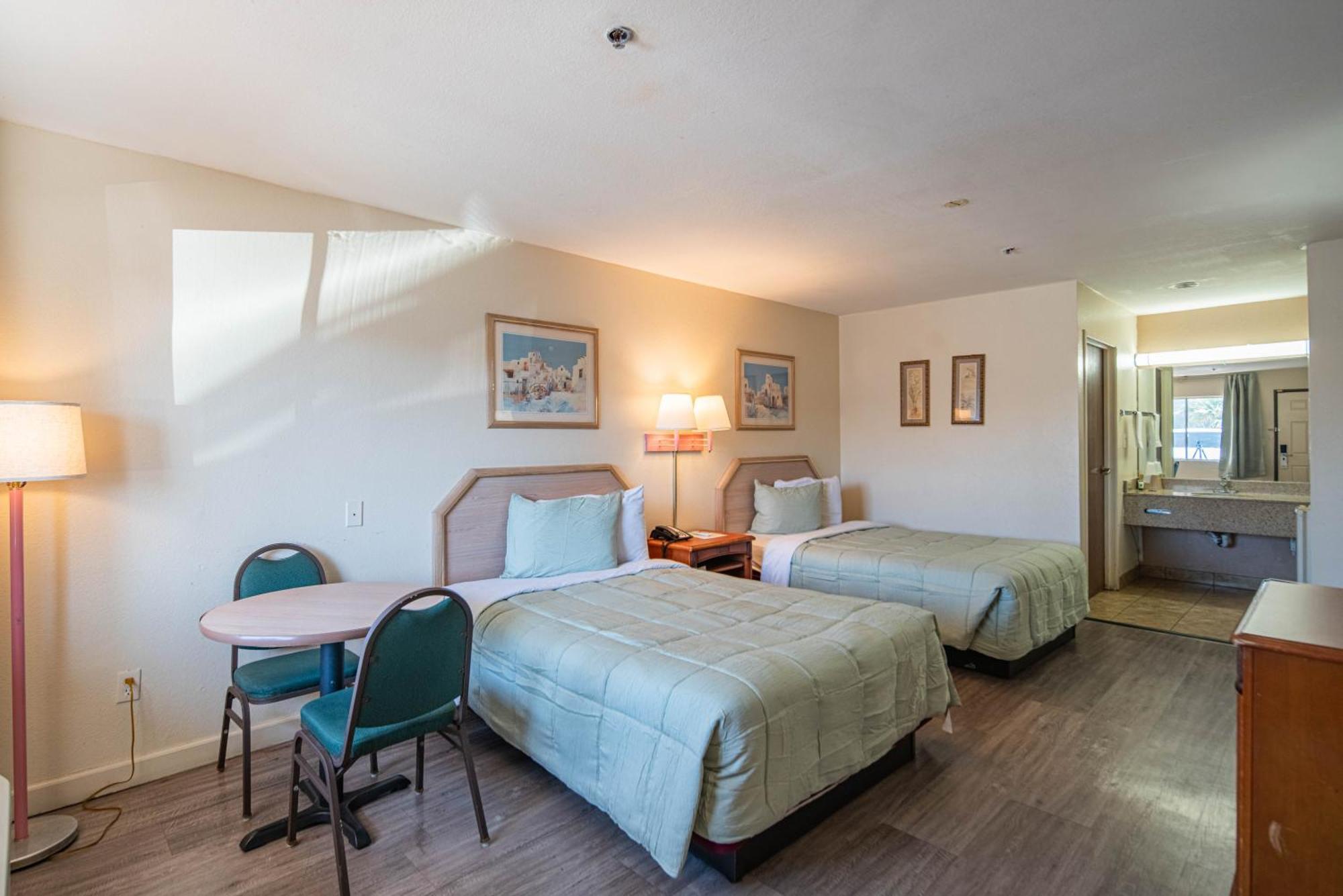 Hotel Rising 2*